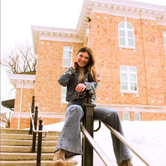 Meet your Posher, Kaylee-anne - Picture 1 of 1